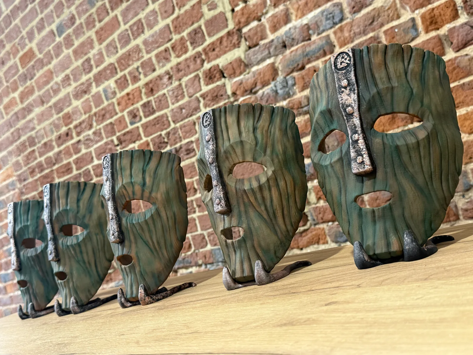 Wood effect masks